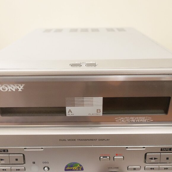 Sony CMT-CP300 HiFi Bookshelf Stereo 3-CD Changer Dual Cassette AM/FM No Remote - Picture 11 of 13